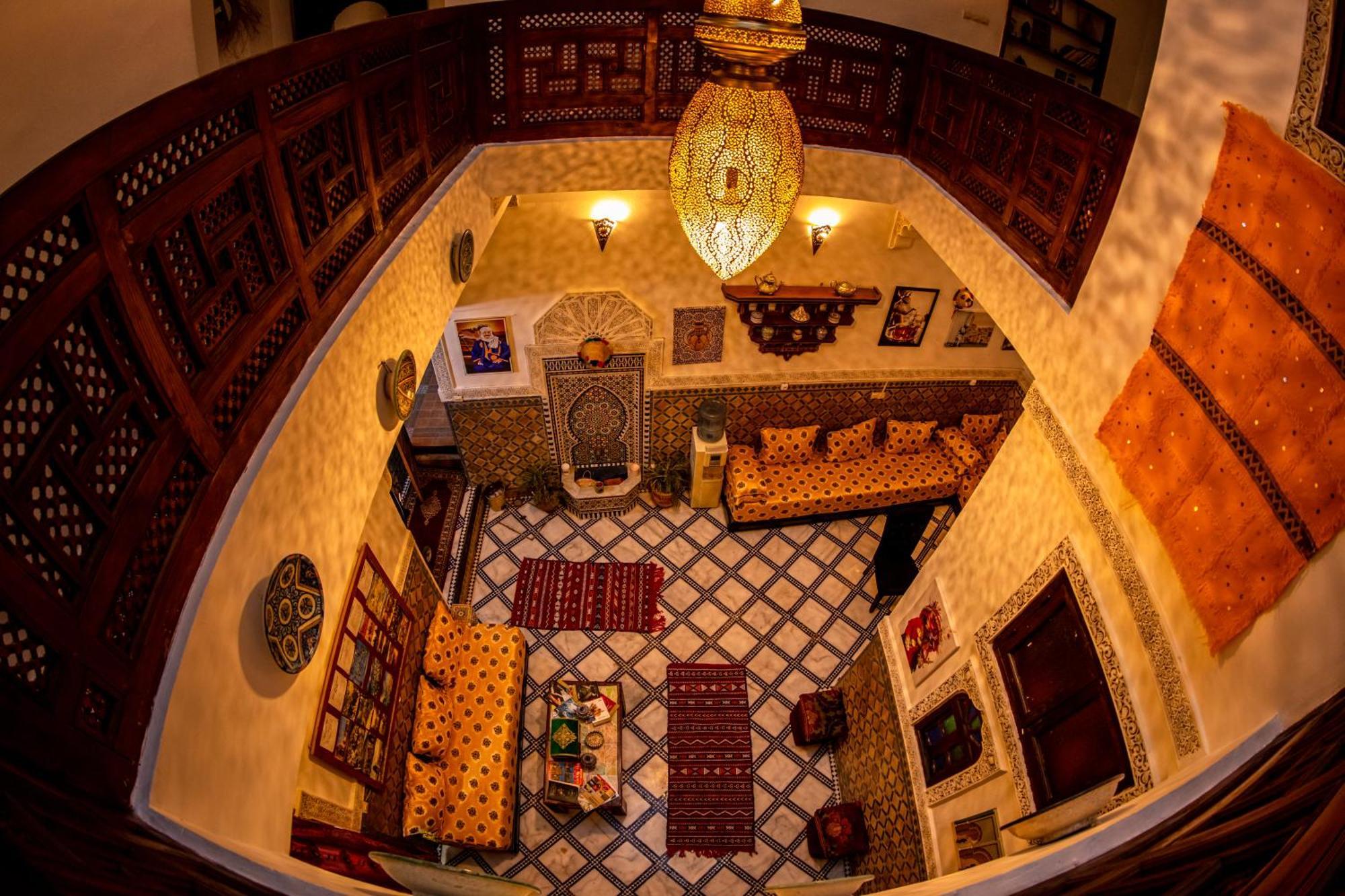 ホテル Dar Amir フェズ エクステリア 写真